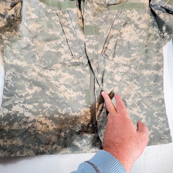 US Military Coat Army Combat Uniform Button Shirt Men Med Reg SP0100-03-D-CA75 - Picture 3 of 12